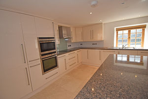 Kitchen- click for photo gallery